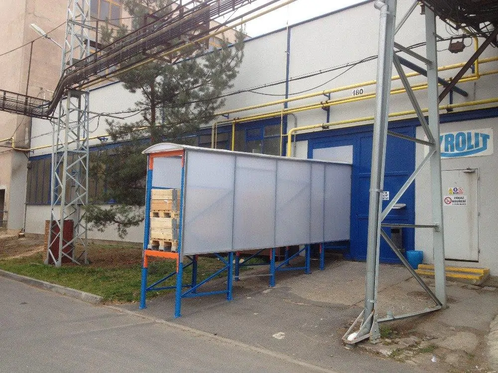 Carborundum Elektrite – Benátky nad Jizerou